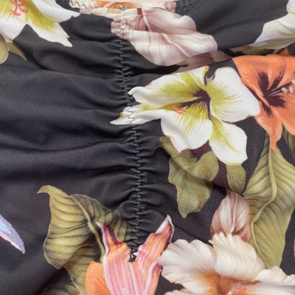 Shade & Shore Bikini bottoms rouched floral sz S - Picture 3 of 6